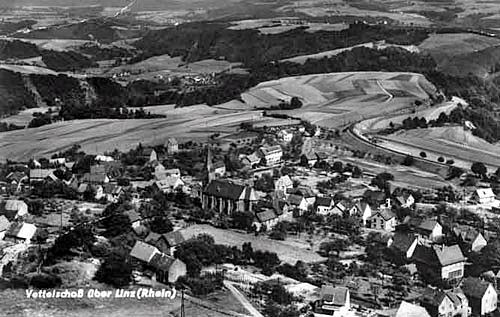 vettelschoss ueber linz rhe